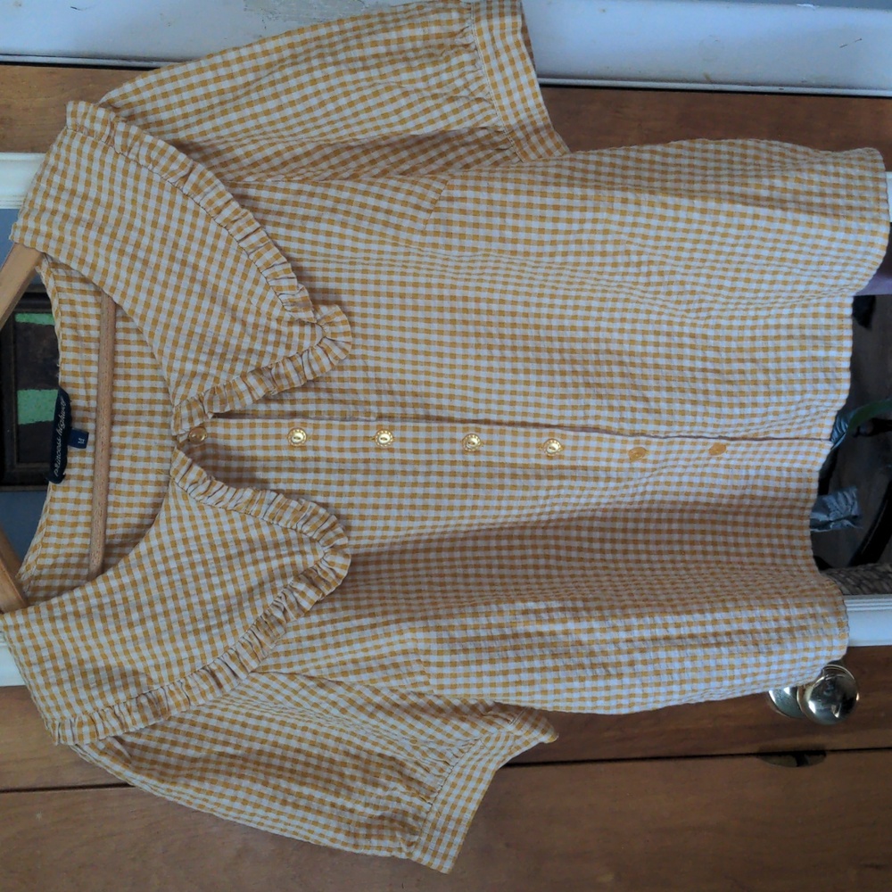 Big collar blouse